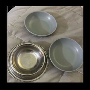 BUNDLE OF SMALL PET BOWLS